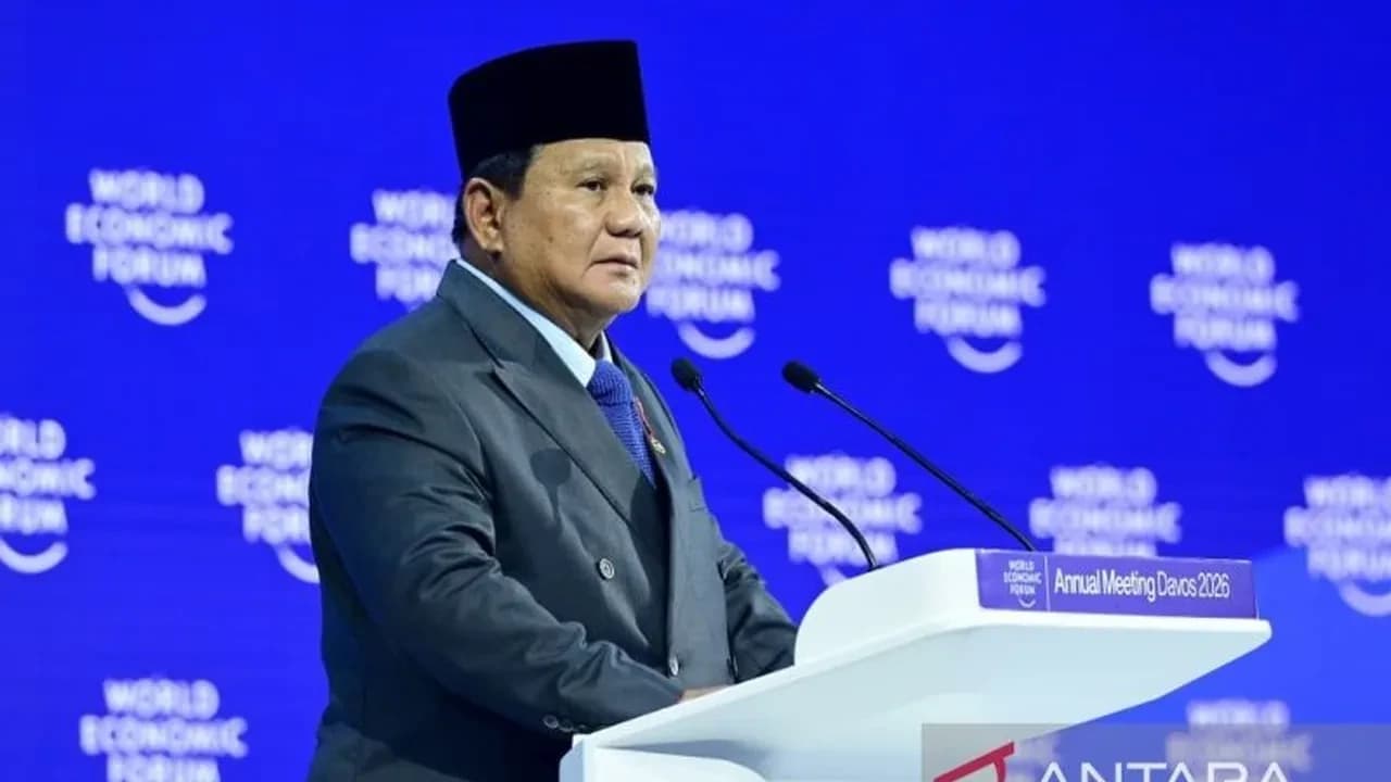 Pidato Presiden Prabowo Subianto di World Economic Forum patut dipahami sebagai penegasan arah, bukan sekadar penampilan simbolik di panggung global. Di tengah dunia yang kian gaduh oleh konflik geopolitik, fragmentasi ekonomi, dan krisis kepercayaan, pilihan Indonesia untuk berbicara tentang stabilitas, perdamaian, dan disiplin ekonomi mencerminkan sikap rasional yang semakin langka.